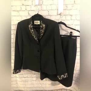 Kasper black suit skirt set